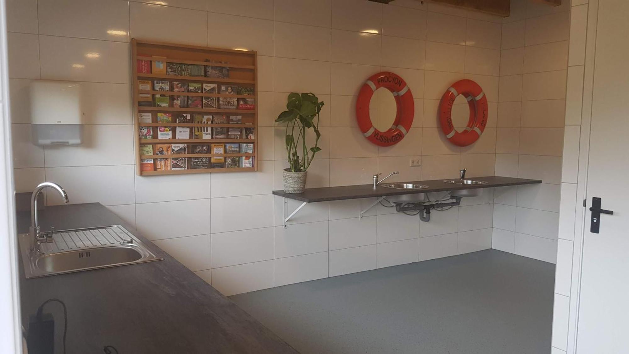 Basic Ingerichte Vouwwagen Op Camping Westenenk, Wijster ภายนอก รูปภาพ